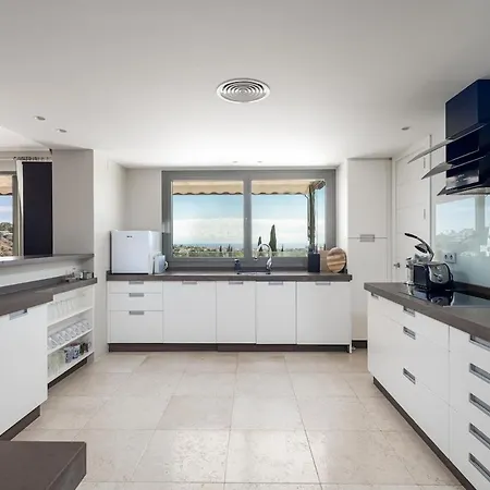 The Skyline 3 Bd Penthouse - Flamingos Estepona