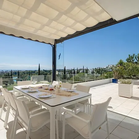 The Skyline 3 Bd Penthouse - Flamingos Apartament *